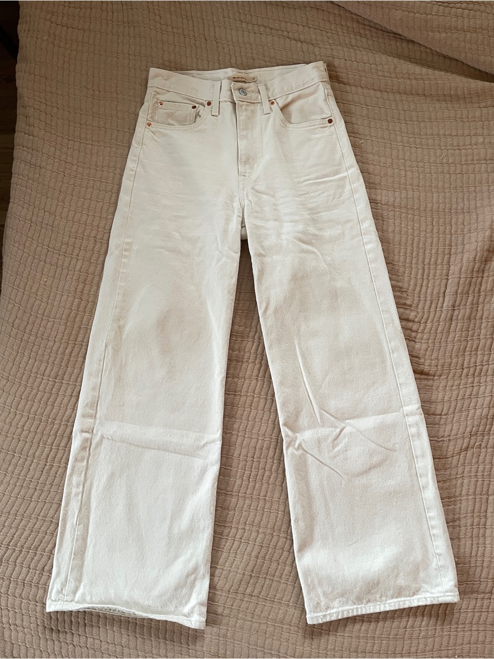 Levi's Ribcage Wide-Leg High-Rise Jeans